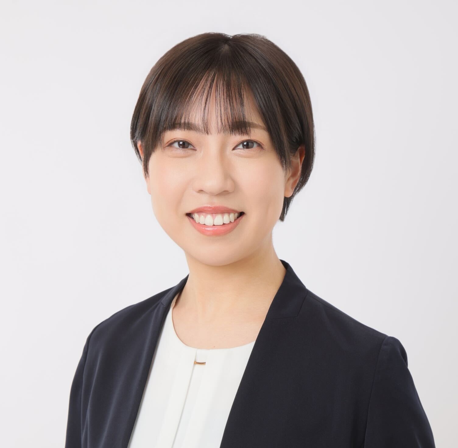 河村 あかね氏